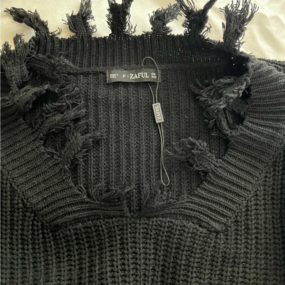 Black Frayed Knit Sweater Off Shoulder - Picture 6 of 8